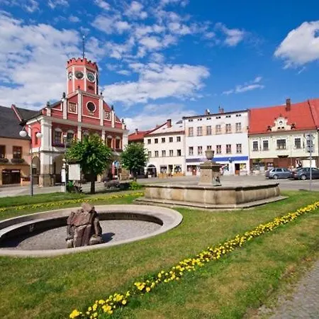 Apartman V Podkrovi Police nad Metuji Exterior photo