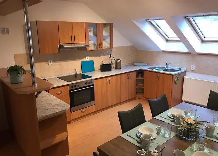 Apartman V Podkrovi